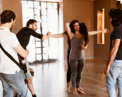 Actor Sharif Sehnaoui, creator and choreographer Ali Chahrour, actors Hala Omran and Aya Metwalli, and dramaturg Junaid Sarieddeen workshop 'Night.' Photographer: Lahcen Mellal
