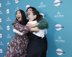 'The Farewell' stars Awkwafina and Diana Lin pose with director and Vanguard Award recipient Lulu Wang. Photographer: Aaron Farley