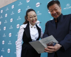 'The Farewell' director and Vanguard Award recipient Lulu Wang with actor Tzi Ma. Photographer: Aaron Farley