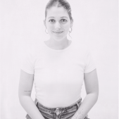 Cloe V. Polaroid