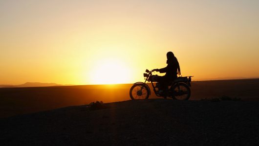 Sara Shahverdi appears in Cutting Through Rocks (اوزاک یوللار) by Sara Khaki and Mohammad Reza Eyni, an official selection of the 2025 Sundance Film Festival. Courtesy of Sundance Institute | photo by Sara Khaki.